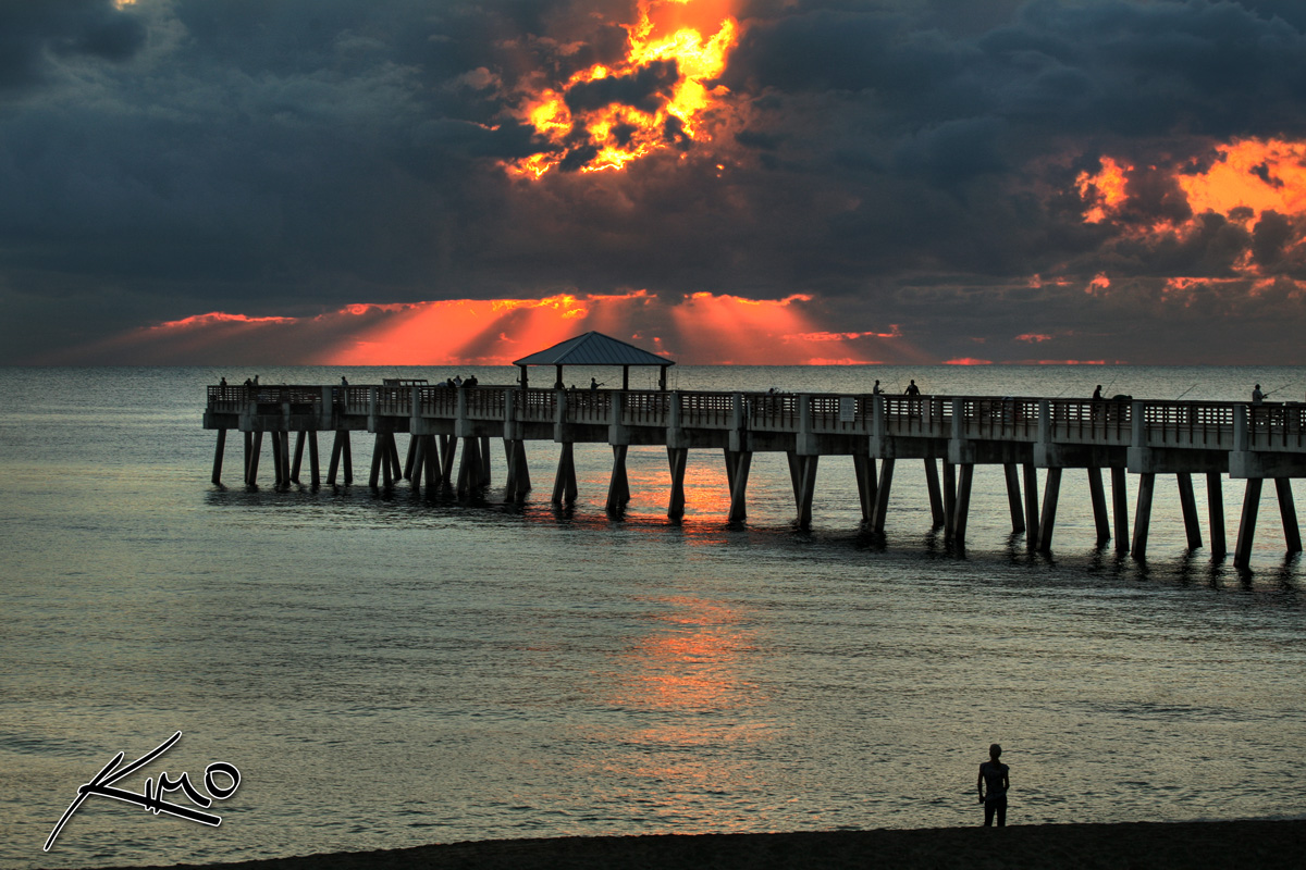 Juno Beach Pier Sunrise – Florida