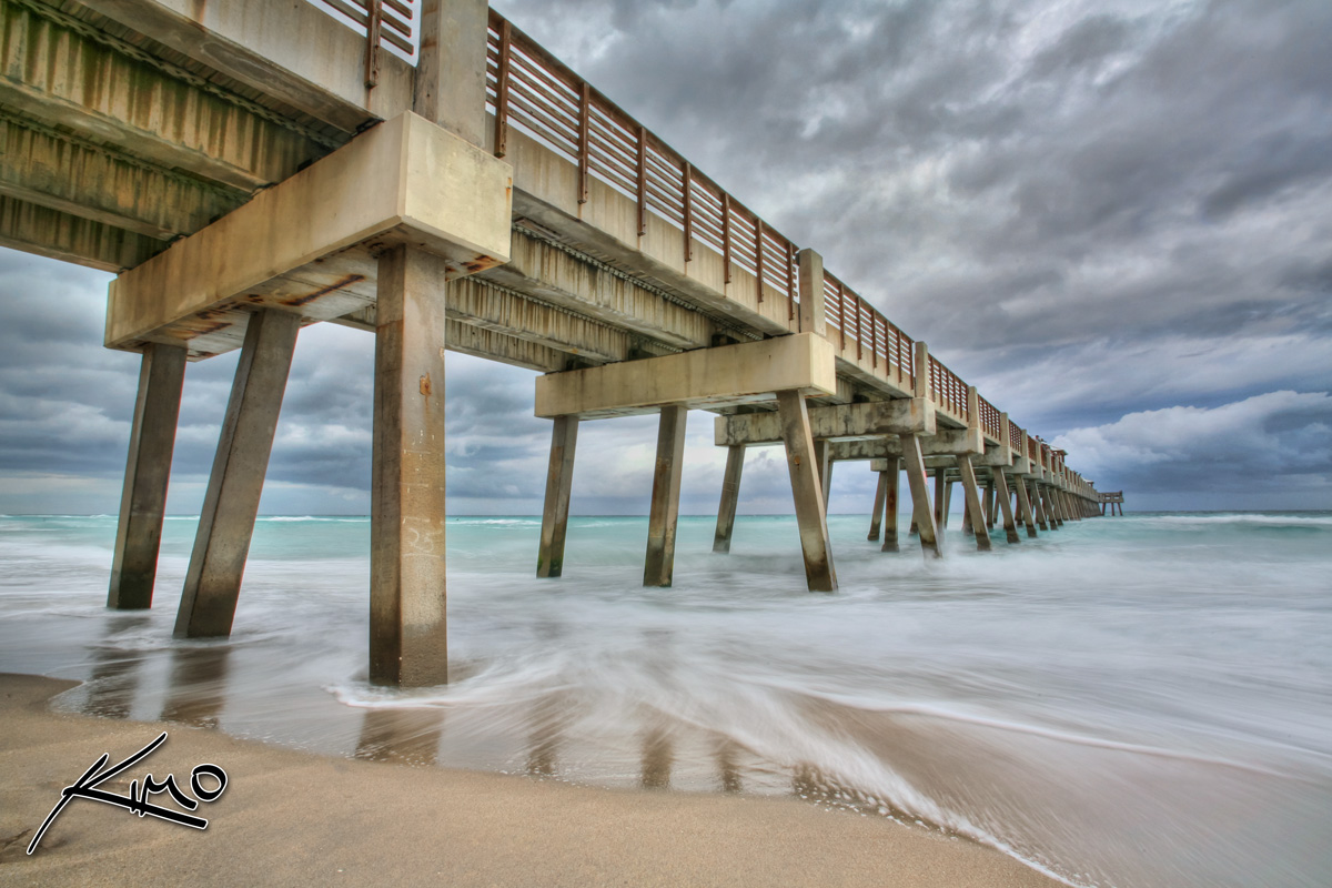 Juno Pier Chasing the Storm
