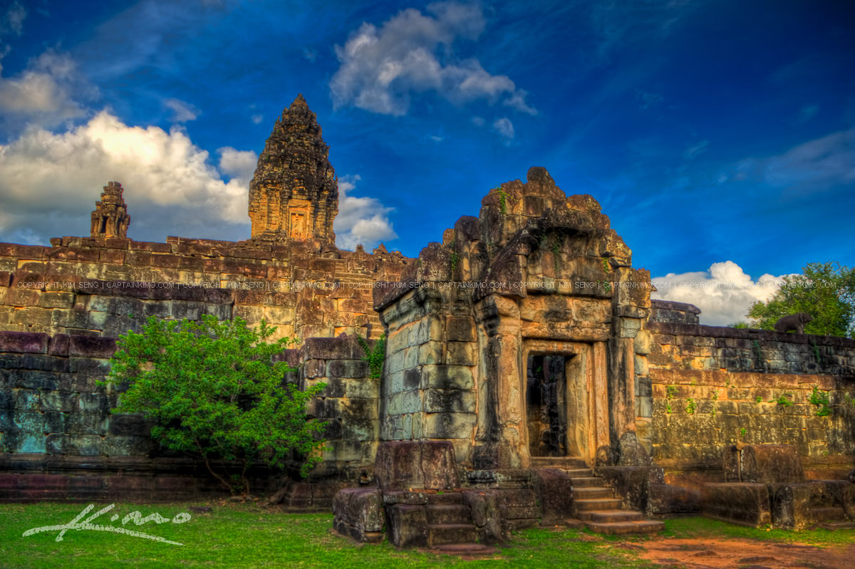 Wat Bakong Temple Ruins in Siem Reap Cambodia