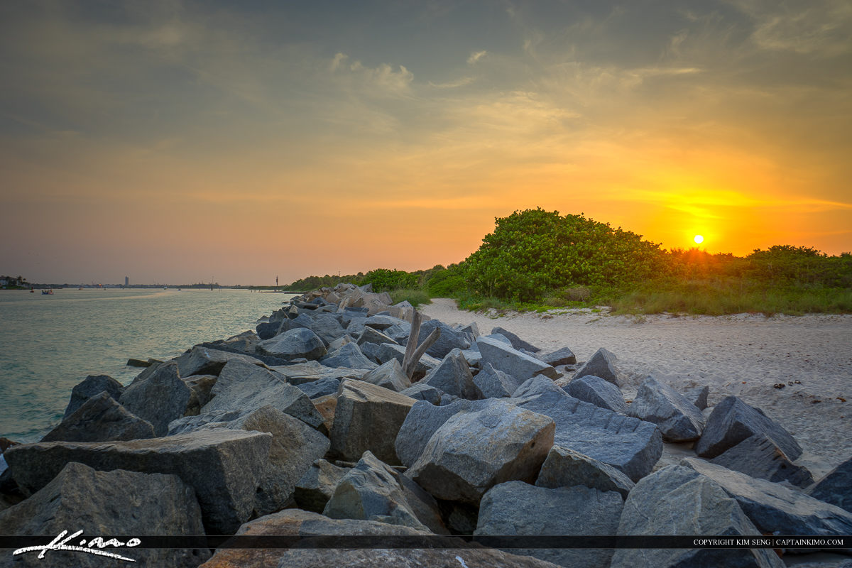 Fort Pierce Inlet State Park sunset at the rocks