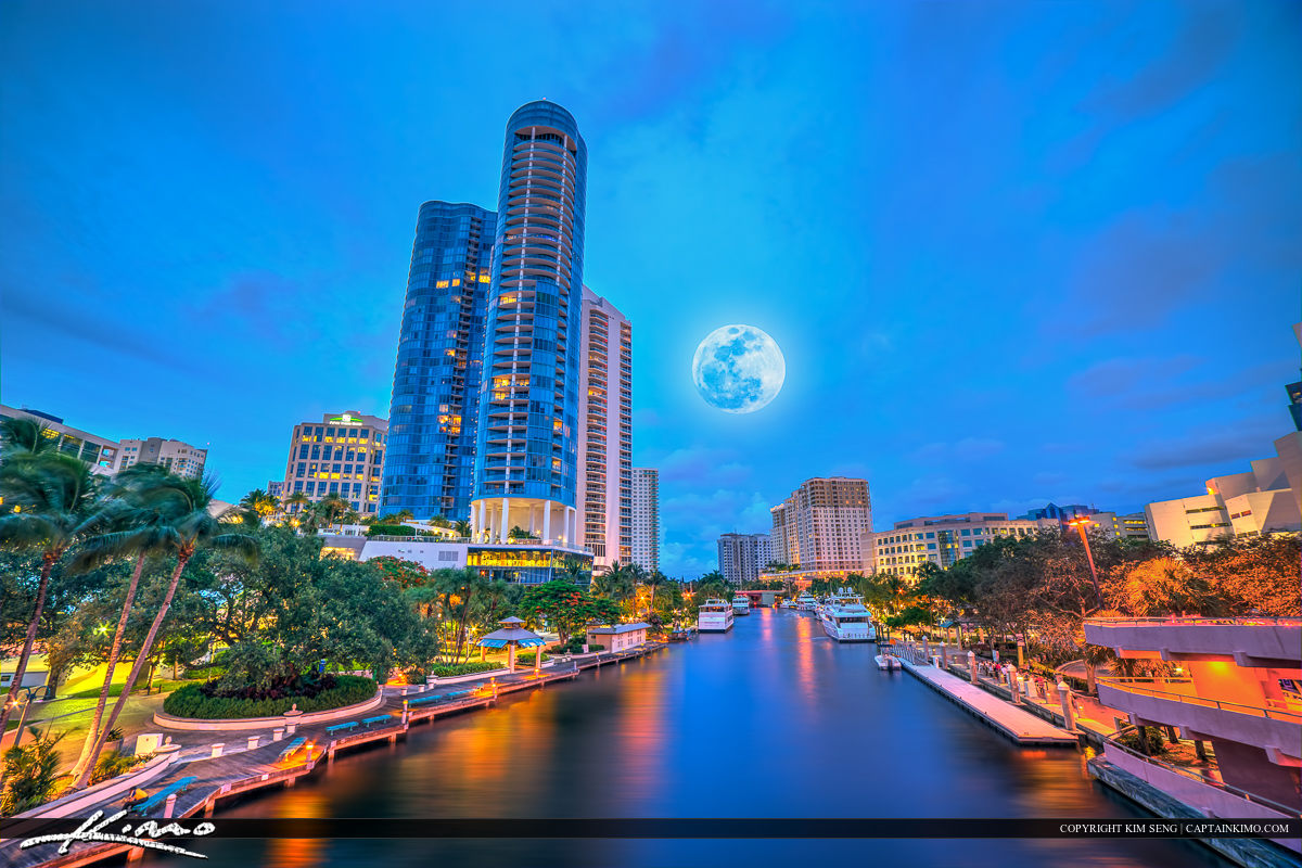New River Fort Lauderdale Moon Rise Cityscape Skyline